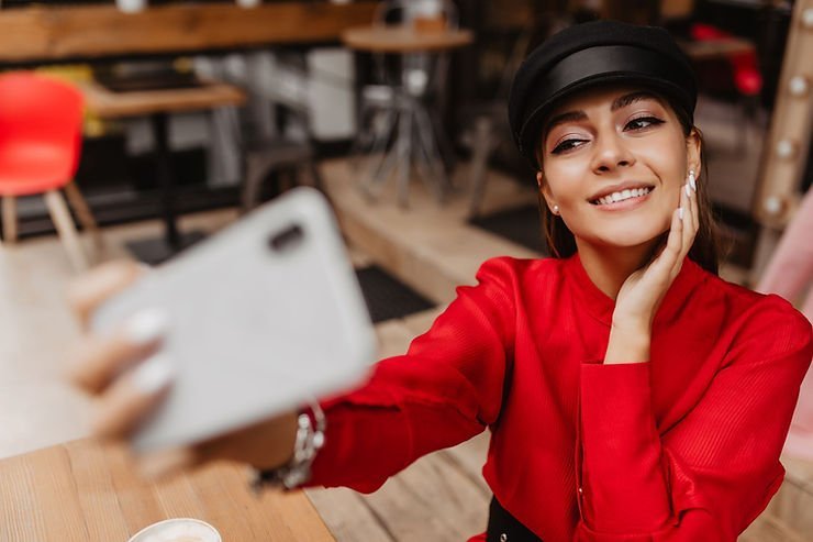 instagram-influencer-collaborate