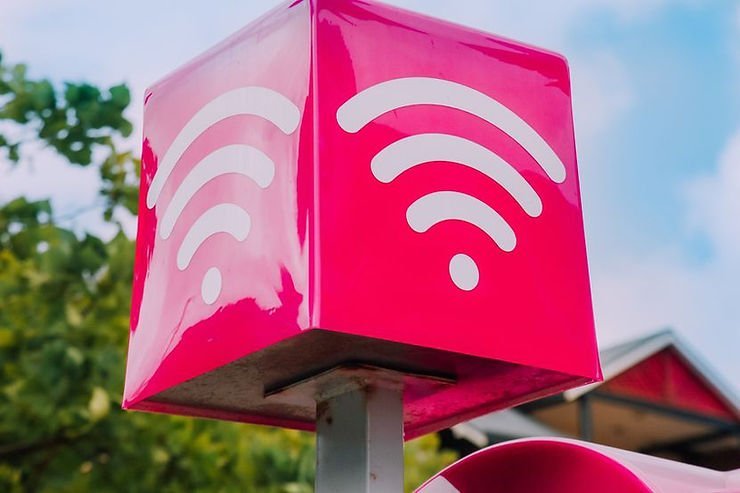 caution-public-wifi